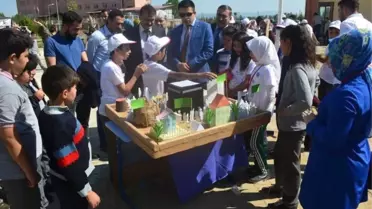Çavdarhisar'da 4006 Tübitak Bilim Fuarı