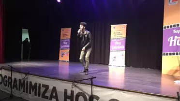 Çekmeköy'de Sinema Akademisi'nin 81 Yaşındaki Oyuncusundan Büyük Performans