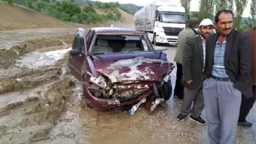 Kütahya'da Trafik Kazası: 2 Ölü, 3 Yaralı