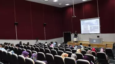 Kainat İlmi Dersinde Kimya ve Biyokimya Konusu İşlendi