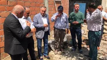 Manisa Büyükşehir Evi Yanan Ailenin Yanında
