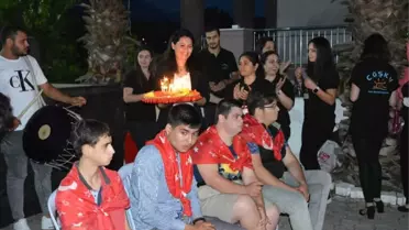 Temsili Askerlik Yapacak Engellilere Kına Yakıldı