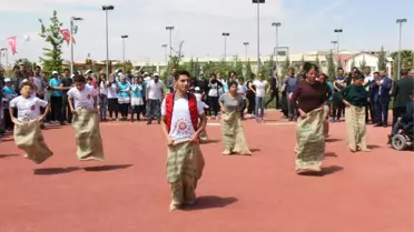 Engelsiz Bireyler Gönüllerince Eğlendi