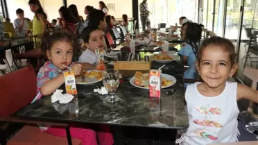 Minik Öğrenciler Anneler Gününü Kutladı