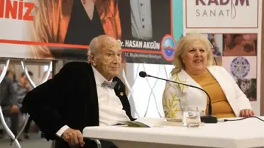 Atatürk'ü Anlamak Söyleşisinin Onur Konuğu Hıfzı Topuz Oldu