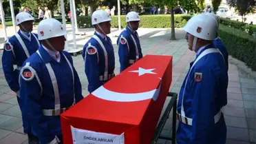 Hayatını Kaybeden Uzman Çavuş Son Yolculuğuna Uğurlandı
