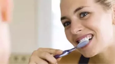 Diyanet Açıkladı! Diş Fırçalamak Orucu Bozar mı? Ağız Spreyi Orucu Bozar mı?