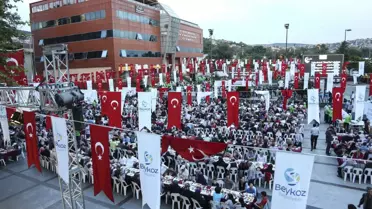 Belediye Meydanı'nda İlk İftar Bereketi