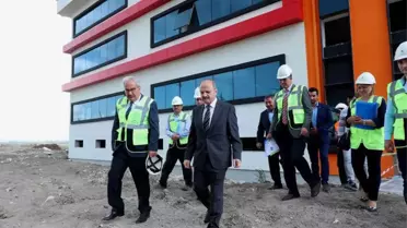 Vali Çakacak 112 Komuta Kontrol Merkezi İnşaatını İnceledi