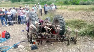 Devrilen Traktörün Sürücüsü Öldü