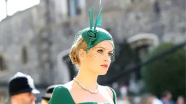 Lady Diana'nın Yeğeni Kitty Spencer Güzelliğiyle düğüne damga vurdu