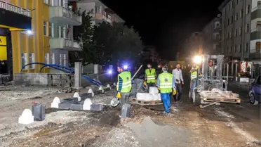 Mevlüt Aslanoğlu Caddesinde Çalışmalar Sürüyor
