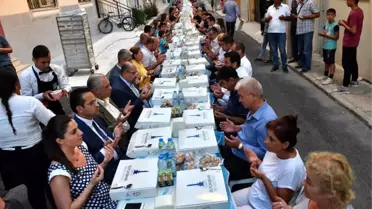 İzmirliler 'Gönül Sofrası'Nda Buluştu