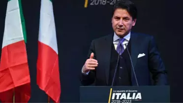 İtalya'da Başbakan Adayı Guiseppe Conte Özgeçmişini 'Şişirmekle' Suçlanıyor