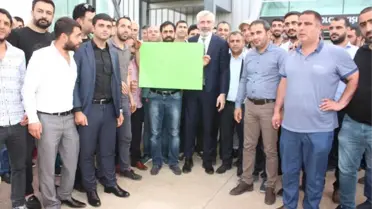 Galip Ensarioğlu'na Coşkulu Karşılama