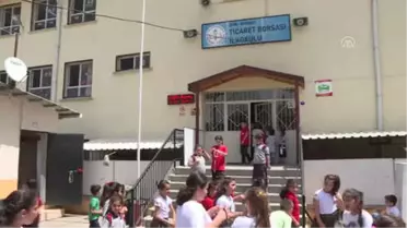 Öğrencilerin Sevgilisi 'Tombi' Kitap Kahramanı Oldu