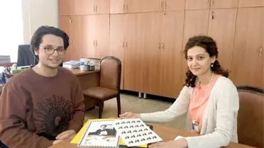 Üniversite Öğrencisi Adına Pul Basıldı