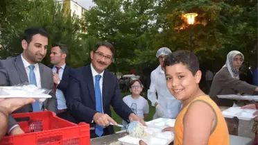 Başkan Çelik Vatandaşlarla İftarda Buluştu