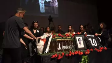 Kazada Ölen Oyuncu Arda Öziri İçin Okulunda Tören
