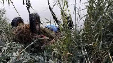 Kontrolden Çıkan Traktör Irmağa Yuvarlandı