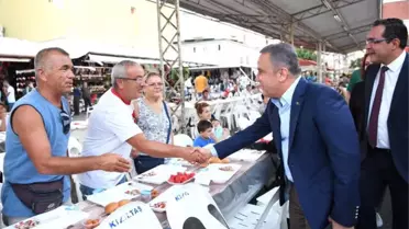 Başkan Böcek, Alanyalılarla İftarda Buluştu