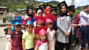 Karton Keple Mezuniyet Coşkusu
