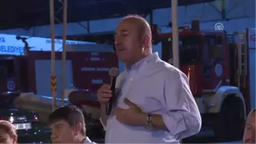 Bakan Çavuşoğlu, İtfaiyecilerle Sahur Yaptı (2)