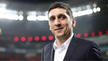 Stuttgart, Tayfun Korkut'un Sözleşmesini Uzattı
