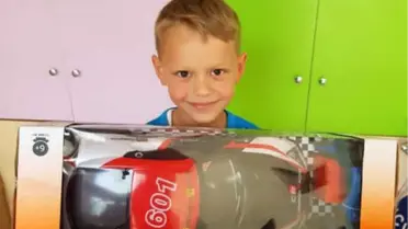 Hayal Edip Resmini Yaptıkları Oyuncaklar Bayram Hediyesi Olarak Geldi