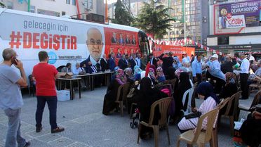 Karamollaoğlu, Samsun Programını Uçak Bulamadığı ve Tv'den Teklif Aldığı İçin İptal Etti