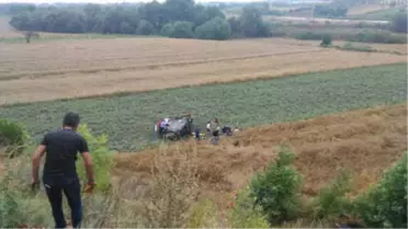 Balıkesir'de Otomobil Tarlaya Uçtu: 1 Ölü, 3 Yaralı