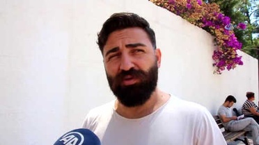 Ünlü Sanatçının Tek Suçu O Anda Orada Olmasıymış