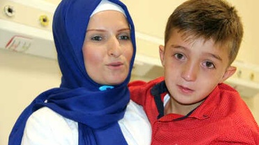 8 Yaşındaki Betim Tedavi İçin Makedonya'dan Düzce'ye Geldi