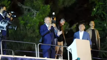 Konuşmasını Kısa Kesip...