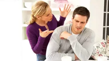 Yargıtay'dan Emsal Karar: Eşine Beddua Edene Nafaka Yok