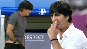 Almanya Hocası Joachim Löw, Yine Burnunu Karıştırdı