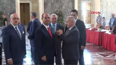 Meclis'te Milletvekili Kayıtları Devam Ediyor