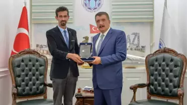 Başkan Gürkan, İki Ödüle Daha Layık Görüldü