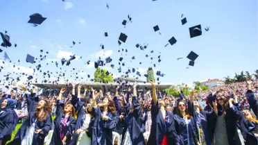 Boğaziçi Üniversitesi 151'İnci Kez Mezunlarını Uğurladı