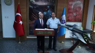 Vali Çakacak, Sivrihisar Hava Meydan Komutanlığı'nı Ziyaret Etti