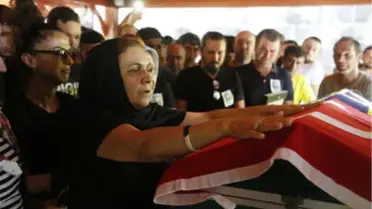 Dominik'te Öldürülen Kameraman, Antalya'da Toprağa Verildi