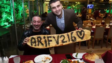 'CZN BURAK' Sosyal Medyanın Yeni Fenomeni