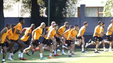 Galatasaray'da Tolga Ciğerci ve Tarık Çamdal Kamp Kadrosuna Alınmadı