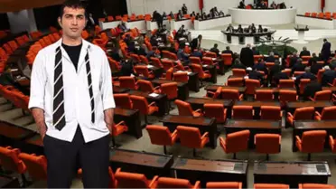HDP'li Milletvekili Barış Atay Meclis'te Böyle Görüntülendi