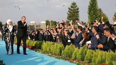 Cumhurbaşkanı Erdoğan: Cumhuriyeti Şahlandırma Sözü Veriyoruz