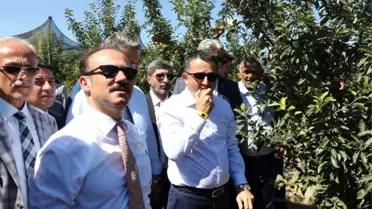 Bakan Pakdemirli, Yozgat'ta Meyve Bahçesini Gezdi