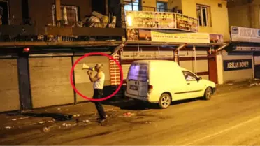 Talihsiz Adam, Elinde Megafonla Dolandırıldığı Kişiden Parasını İstedi