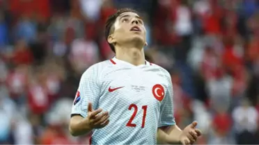Emre Mor, Galatasaray'a Gideceği İddialarını Yalanladı