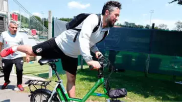İlhan Mansız Kamptan Ayrıldı, Rakibi Takibe Gitti...