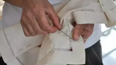 Bülent Ersoy'un Yüz Peçesini Kızıltepeli Kadınlar İşledi